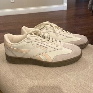 Women’s Reebok Sneakers - Like New In Box